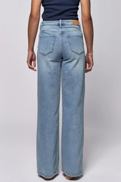 Fiona Mid Rise Clean Hem Jean